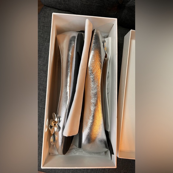 Marc Jacobs Metallic Silver Flats with Gold Floral Accents - Picture 9 of 10